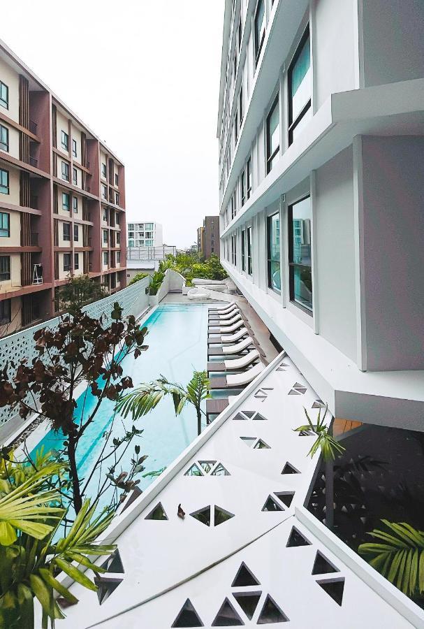 Travelodge Phuket Town Buitenkant foto